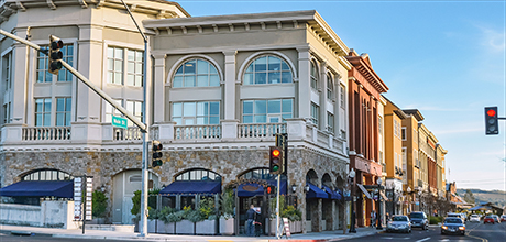 building on street corner